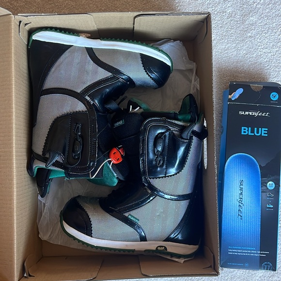 DC MORA SNOWBOARD BOOTS - Picture 3 of 6